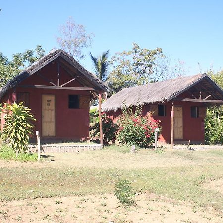 Itc Lodge Ranohira Exteriör bild