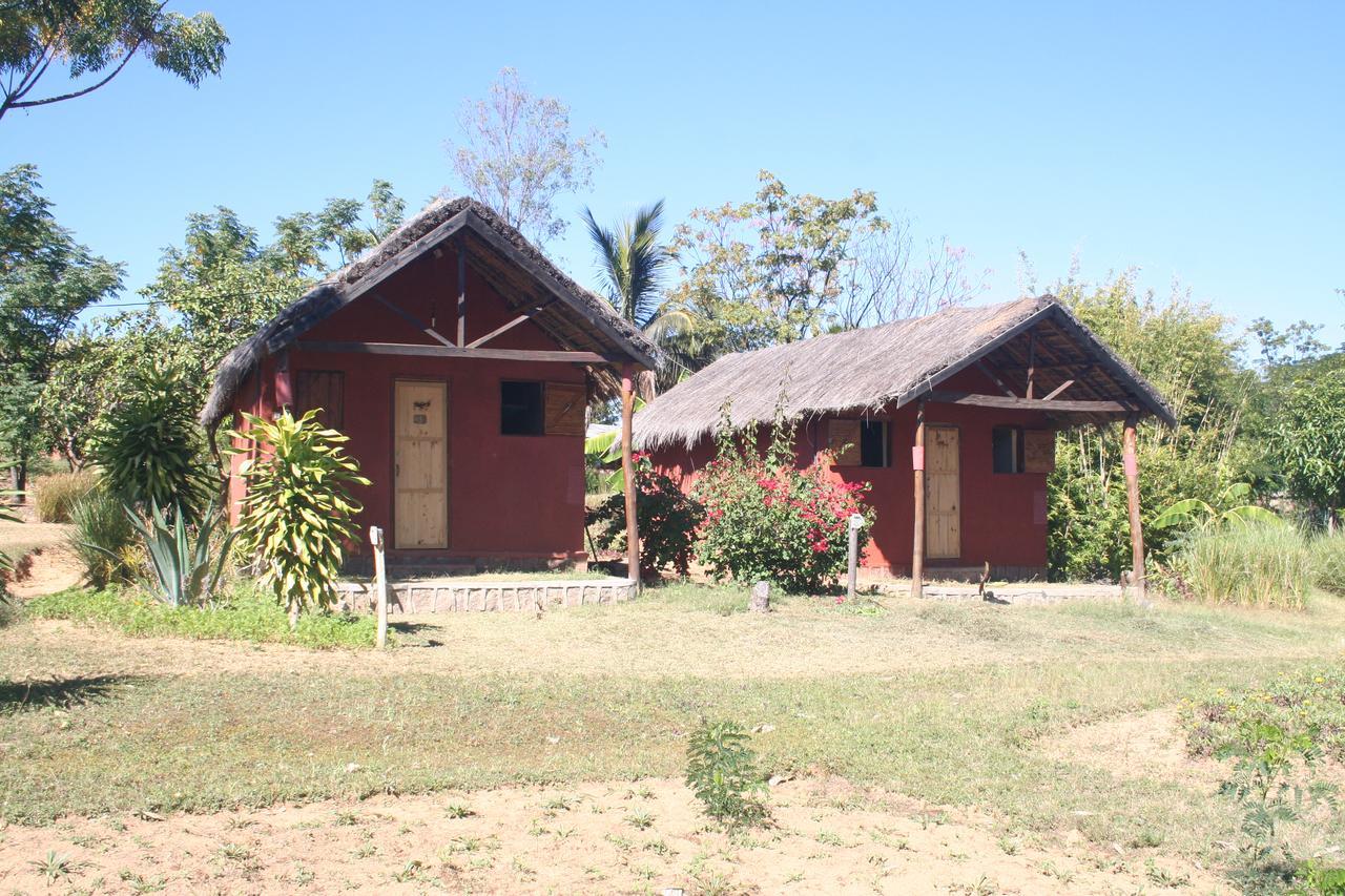 Itc Lodge Ranohira Exteriör bild